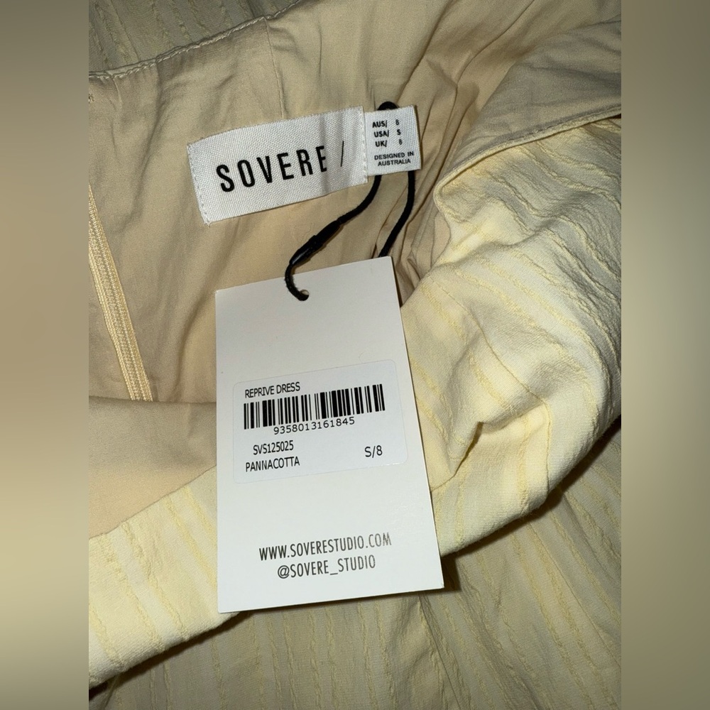 Sleeveless Square-Neck Midi Dress in Pale Yellow - Picture 13 of 15